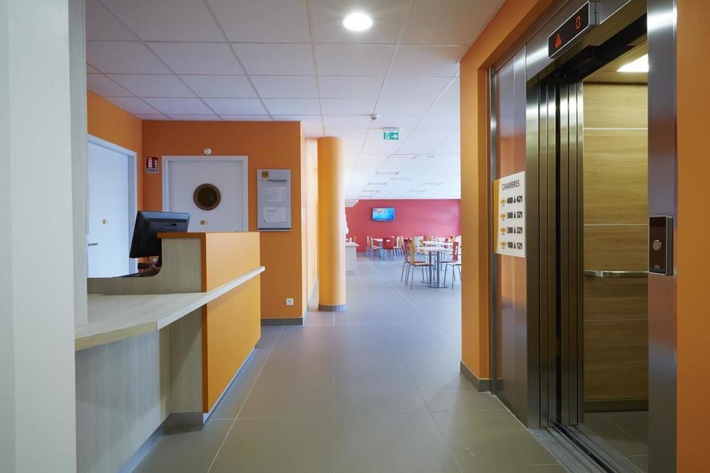فندق كامبانيل بوردو أويست مطار ميريناك Mérignac المظهر الخارجي الصورة